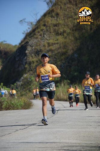 Race photo from Kelud Vertical Challenge 2024