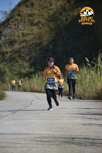 Race photo from Kelud Vertical Challenge 2024