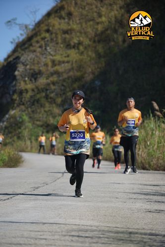 Race photo from Kelud Vertical Challenge 2024