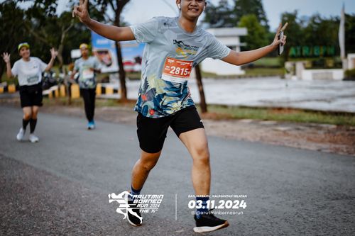 Race photo from Arutmin Borneo Run 2024