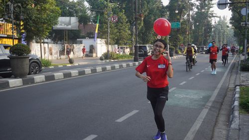 Race photo from Happy One Decade Unpad Runner
