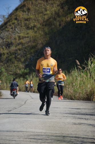 Race photo from Kelud Vertical Challenge 2024