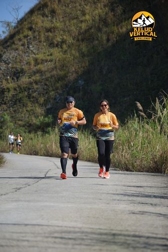 Race photo from Kelud Vertical Challenge 2024