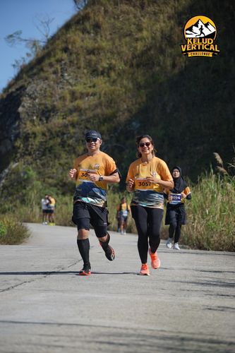 Race photo from Kelud Vertical Challenge 2024