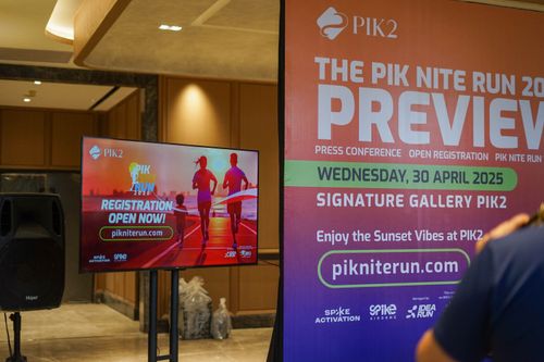 Race photo from PIK NITE RUN VIBES