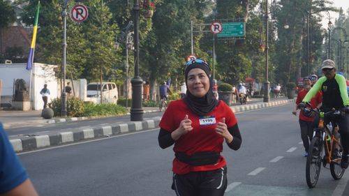 Race photo from Happy One Decade Unpad Runner