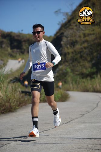 Race photo from Kelud Vertical Challenge 2024