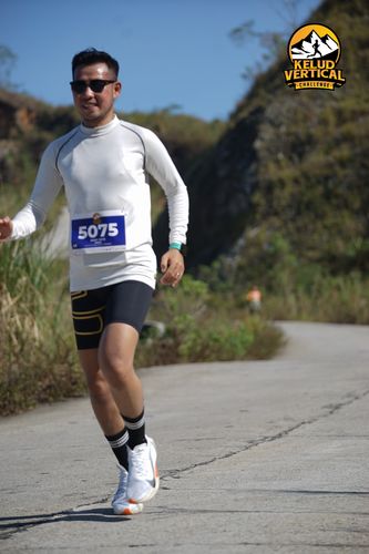 Race photo from Kelud Vertical Challenge 2024