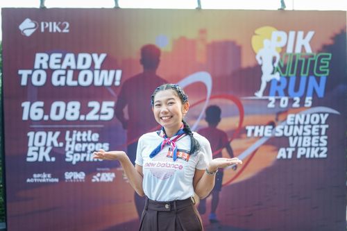 Race photo from PIK NITE RUN VIBES