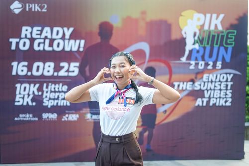 Race photo from PIK NITE RUN VIBES