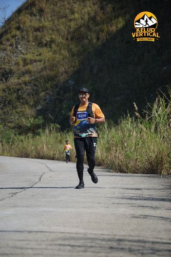 Race photo from Kelud Vertical Challenge 2024