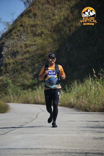 Race photo from Kelud Vertical Challenge 2024