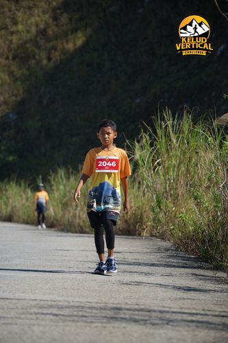 Race photo from Kelud Vertical Challenge 2024