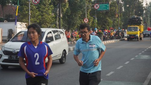 Race photo from Happy One Decade Unpad Runner