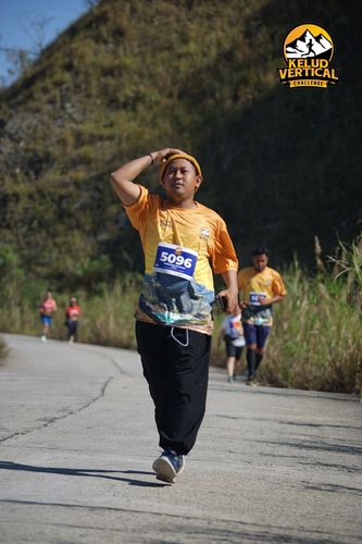 Race photo from Kelud Vertical Challenge 2024