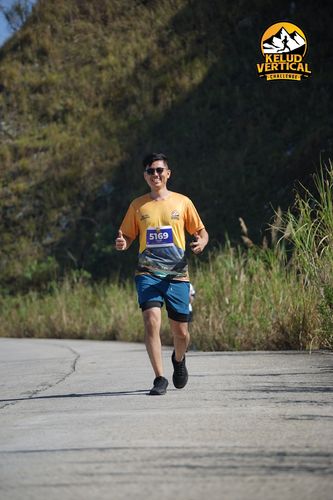 Race photo from Kelud Vertical Challenge 2024