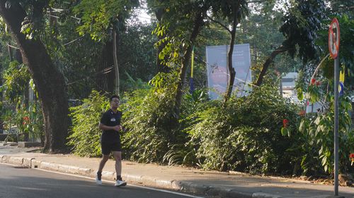 Race photo from Happy One Decade Unpad Runner