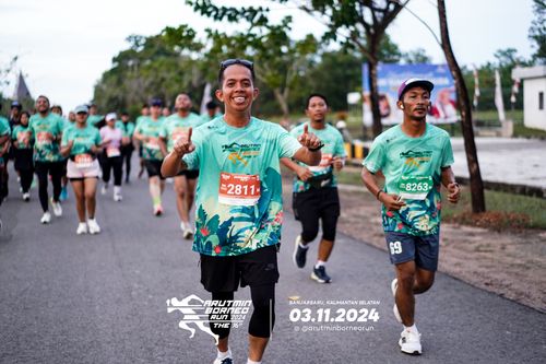 Race photo from Arutmin Borneo Run 2024