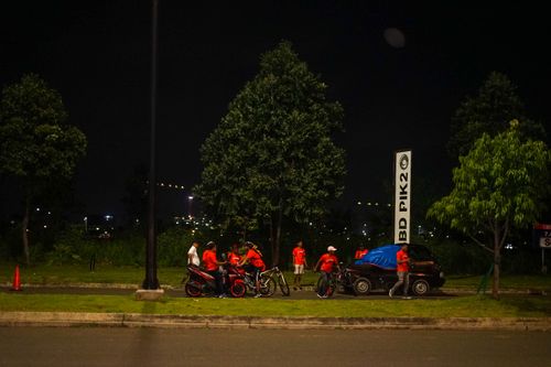 Race photo from PIK NITE RUN VIBES