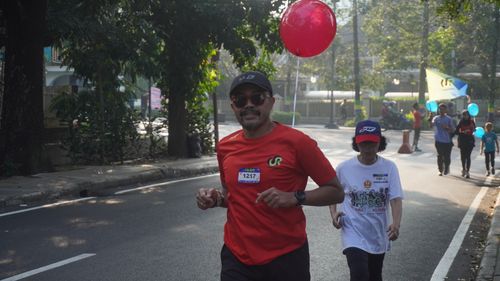 Race photo from Happy One Decade Unpad Runner