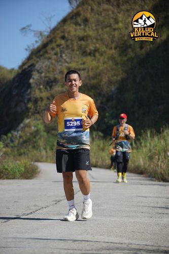 Race photo from Kelud Vertical Challenge 2024