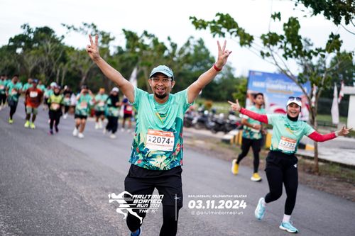 Race photo from Arutmin Borneo Run 2024