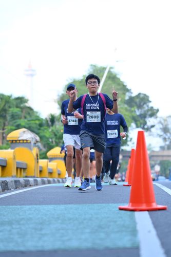 Race photo from KEMLU RUN 2025
