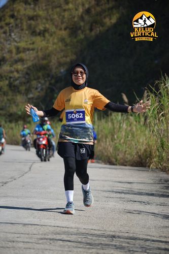 Race photo from Kelud Vertical Challenge 2024