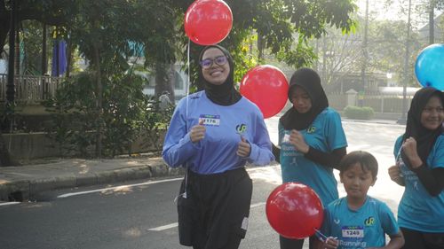 Race photo from Happy One Decade Unpad Runner