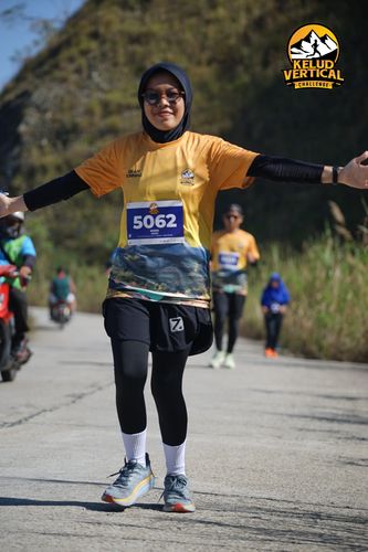 Race photo from Kelud Vertical Challenge 2024