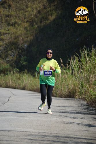 Race photo from Kelud Vertical Challenge 2024
