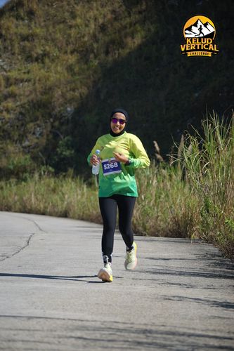 Race photo from Kelud Vertical Challenge 2024