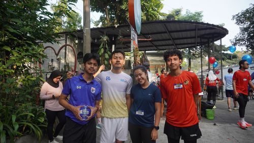 Race photo from Happy One Decade Unpad Runner