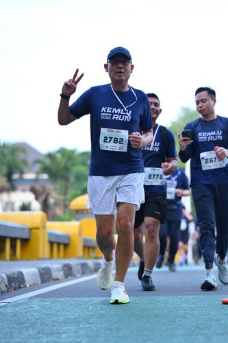 Race photo from KEMLU RUN 2025