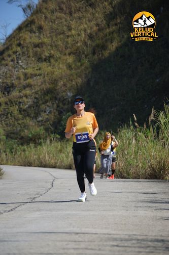 Race photo from Kelud Vertical Challenge 2024