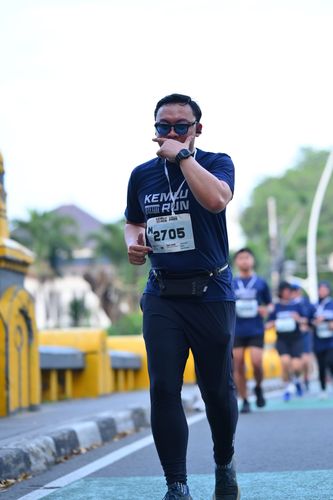 Race photo from KEMLU RUN 2025