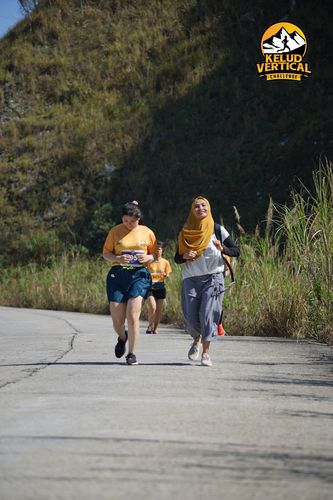 Race photo from Kelud Vertical Challenge 2024