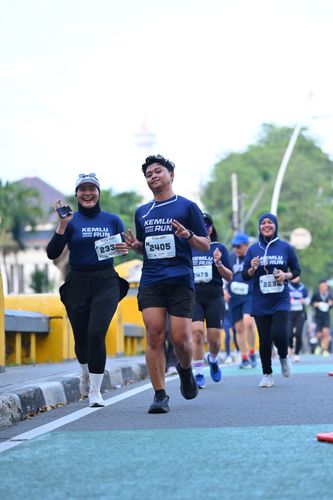 Race photo from KEMLU RUN 2025