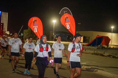 Race photo from PIK NITE RUN VIBES