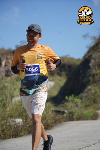 Race photo from Kelud Vertical Challenge 2024