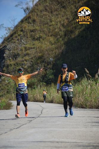 Race photo from Kelud Vertical Challenge 2024