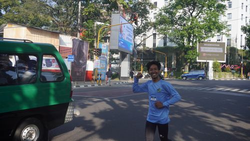 Race photo from Happy One Decade Unpad Runner