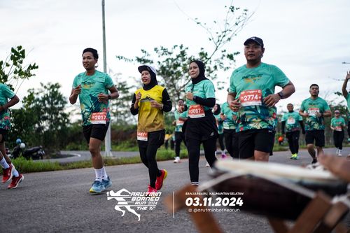 Race photo from Arutmin Borneo Run 2024