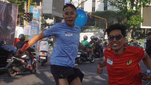 Race photo from Happy One Decade Unpad Runner