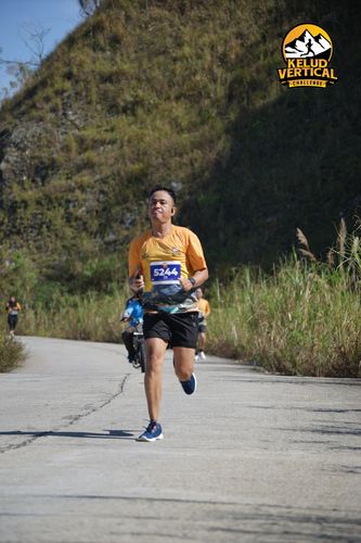 Race photo from Kelud Vertical Challenge 2024