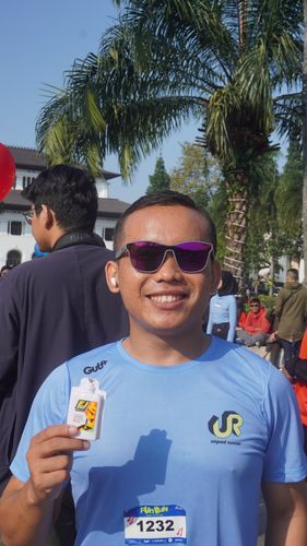 Race photo from Happy One Decade Unpad Runner