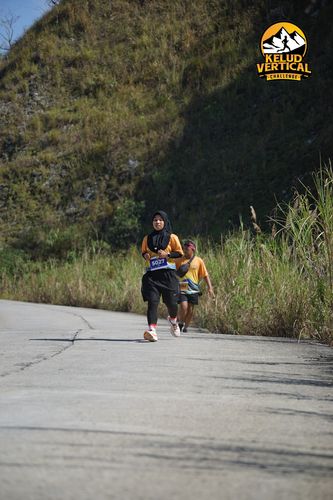 Race photo from Kelud Vertical Challenge 2024