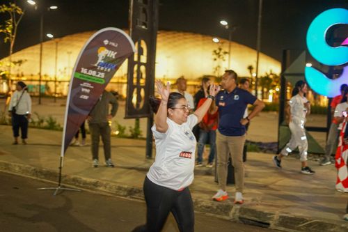 Race photo from PIK NITE RUN VIBES