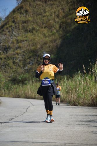 Race photo from Kelud Vertical Challenge 2024