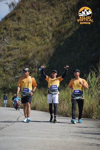 Race photo from Kelud Vertical Challenge 2024